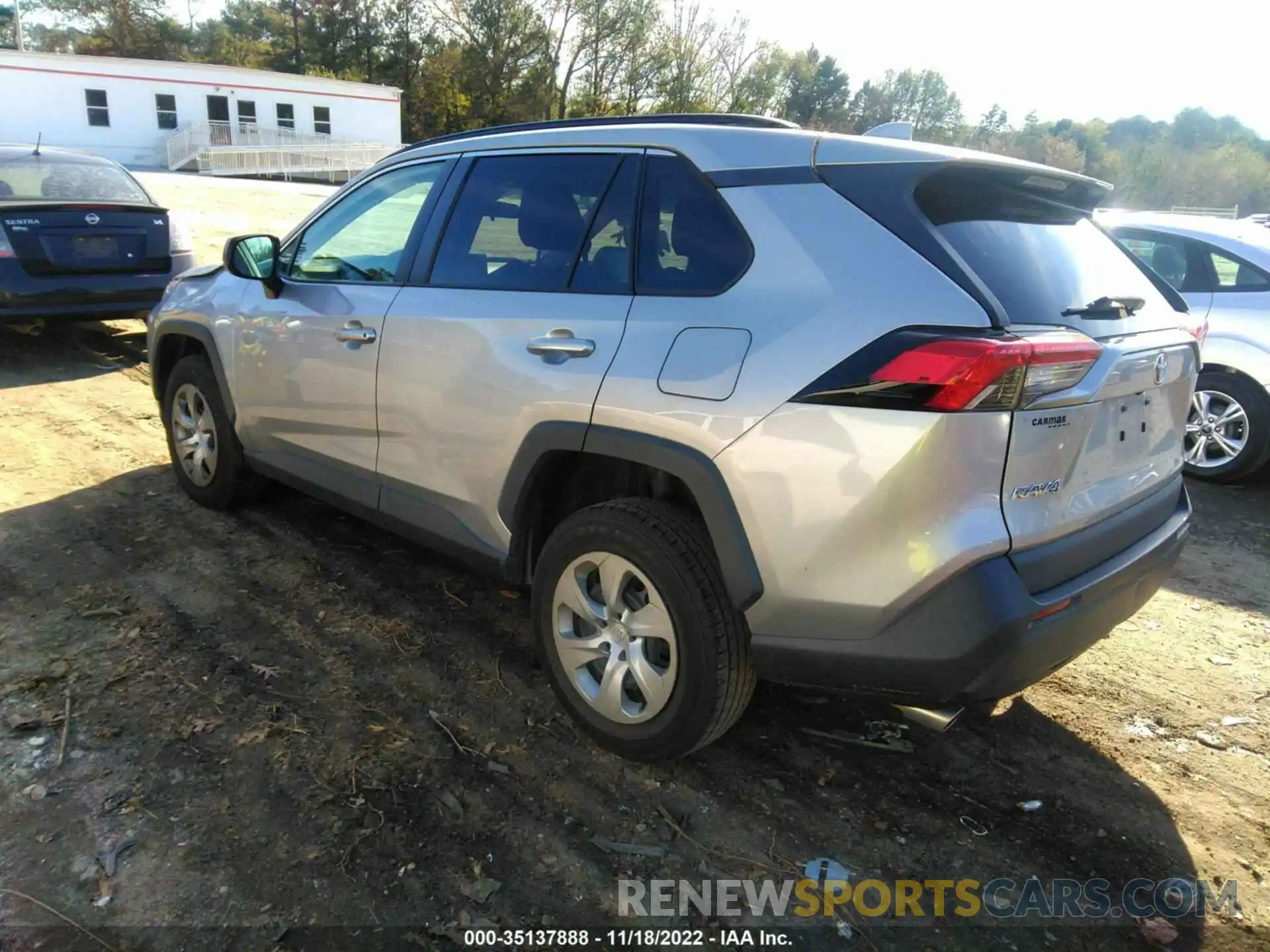 3 Photograph of a damaged car 2T3H1RFV8KW023211 TOYOTA RAV4 2019