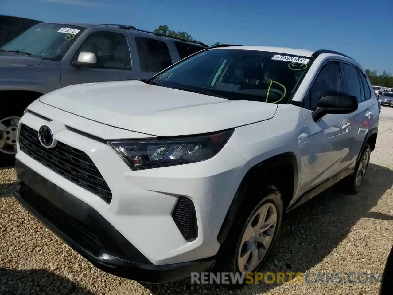 1 Photograph of a damaged car 2T3H1RFV8KW035956 TOYOTA RAV4 2019