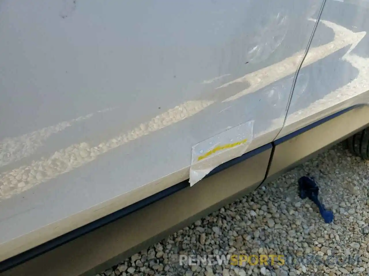 13 Photograph of a damaged car 2T3H1RFV8KW035956 TOYOTA RAV4 2019