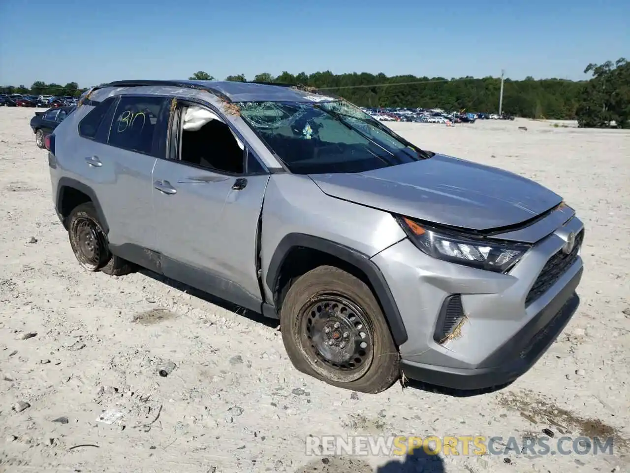 9 Photograph of a damaged car 2T3H1RFV8KW038985 TOYOTA RAV4 2019