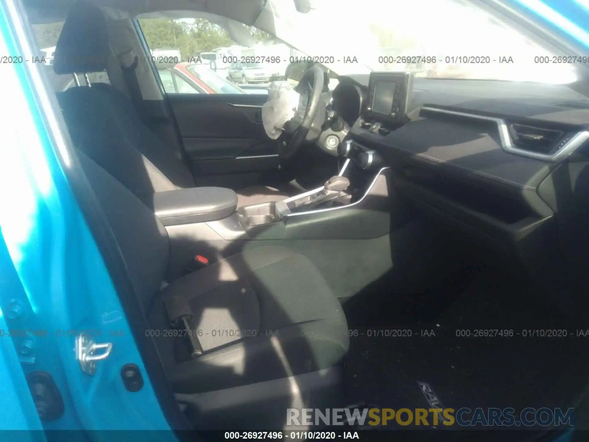 5 Photograph of a damaged car 2T3H1RFV8KW039599 TOYOTA RAV4 2019