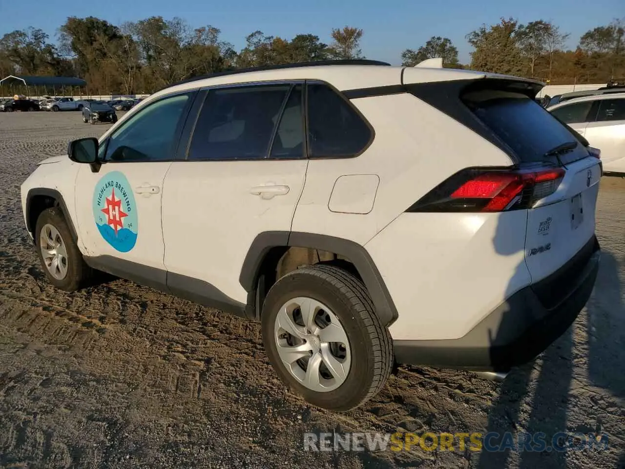 2 Photograph of a damaged car 2T3H1RFV8KW039795 TOYOTA RAV4 2019
