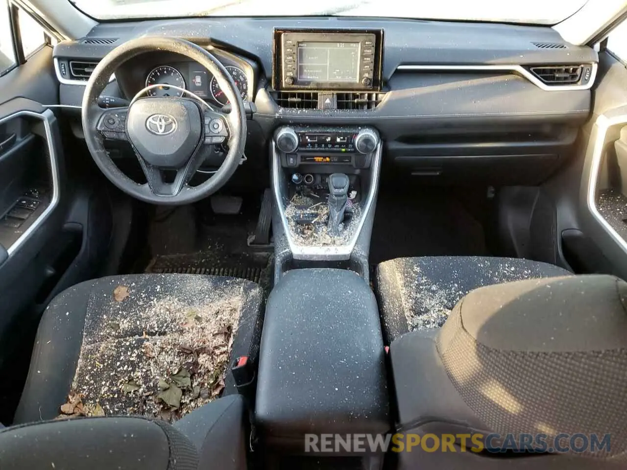 8 Photograph of a damaged car 2T3H1RFV8KW039795 TOYOTA RAV4 2019