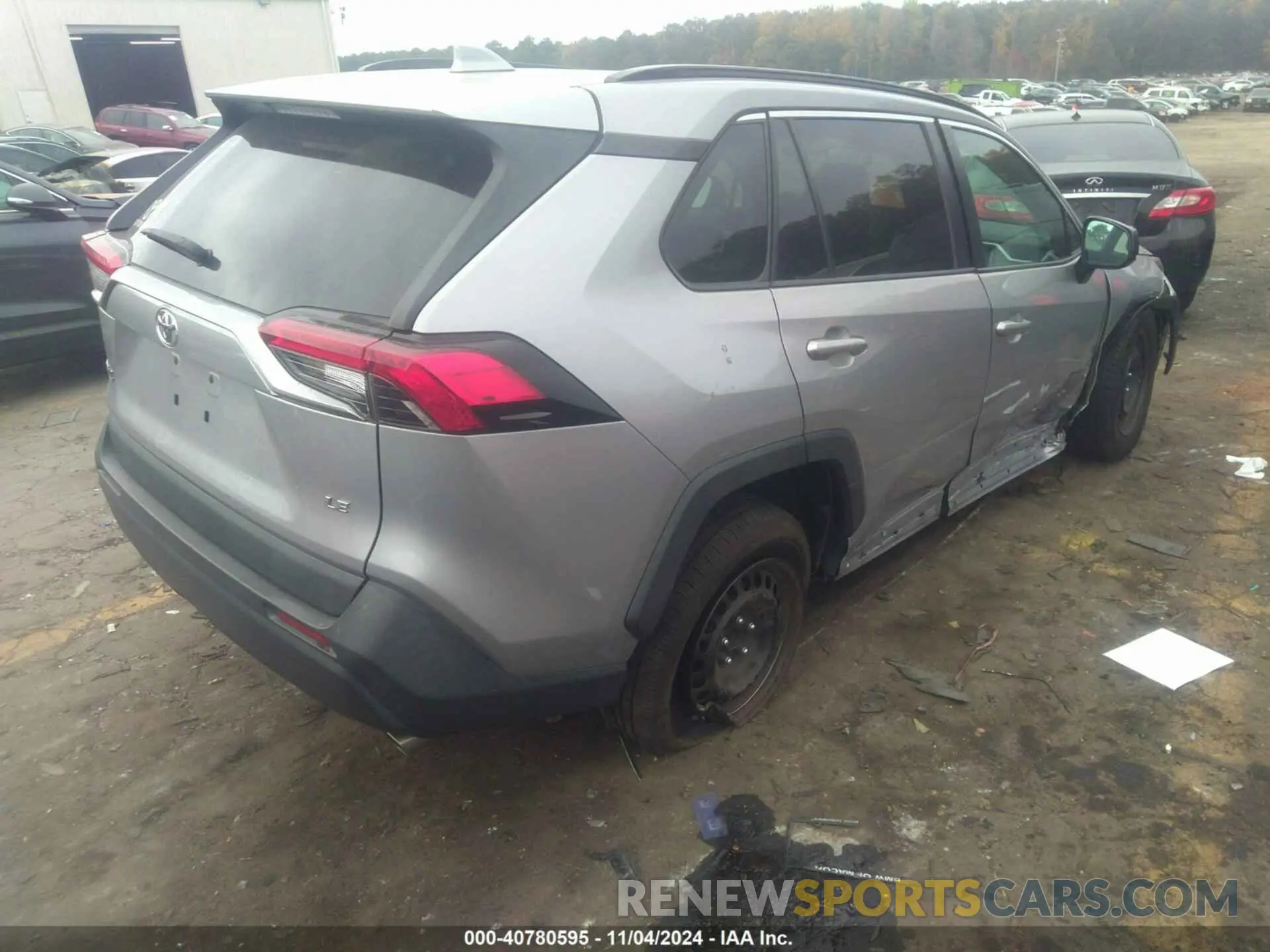 4 Photograph of a damaged car 2T3H1RFV8KW042826 TOYOTA RAV4 2019