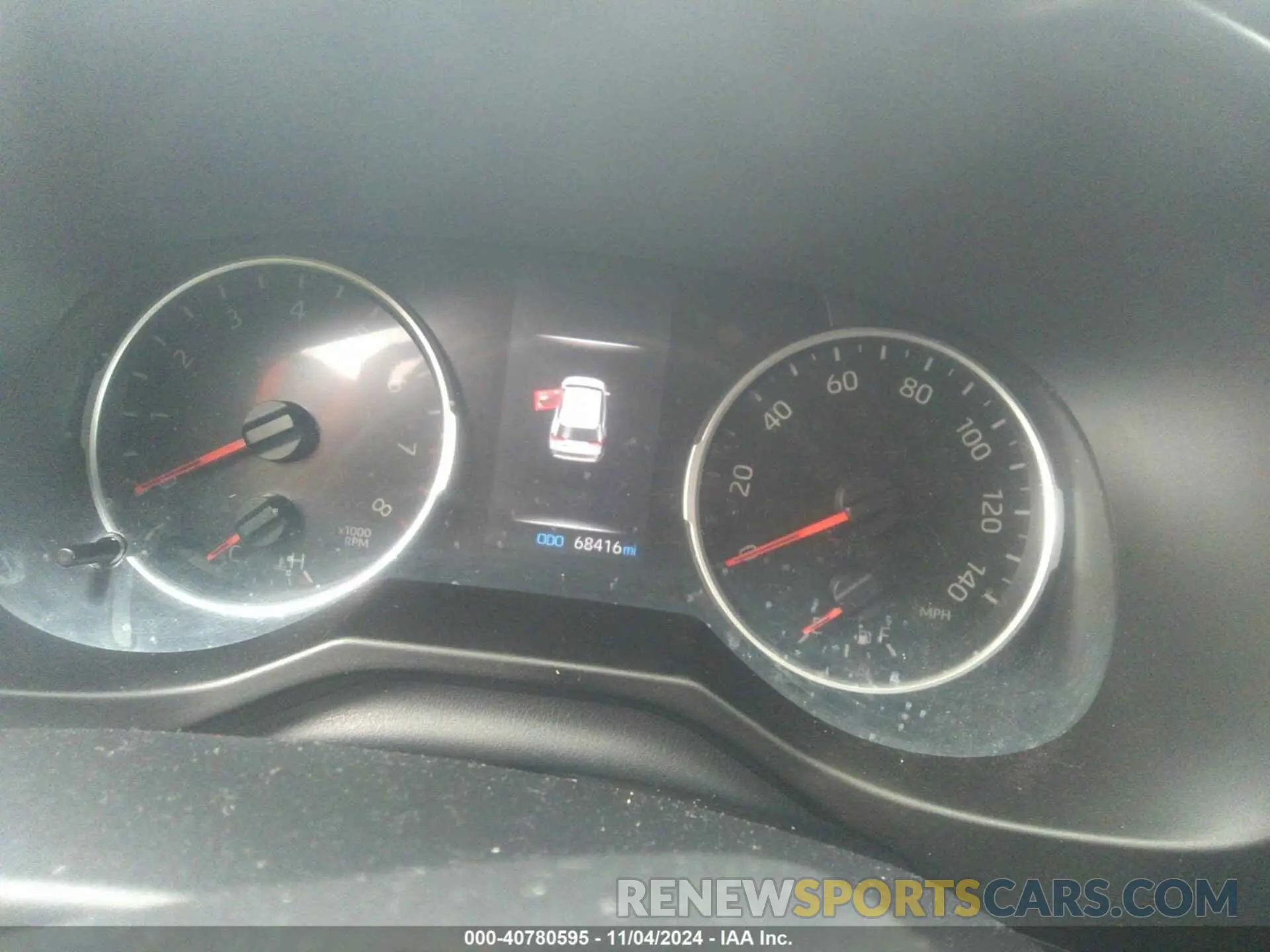 7 Photograph of a damaged car 2T3H1RFV8KW042826 TOYOTA RAV4 2019