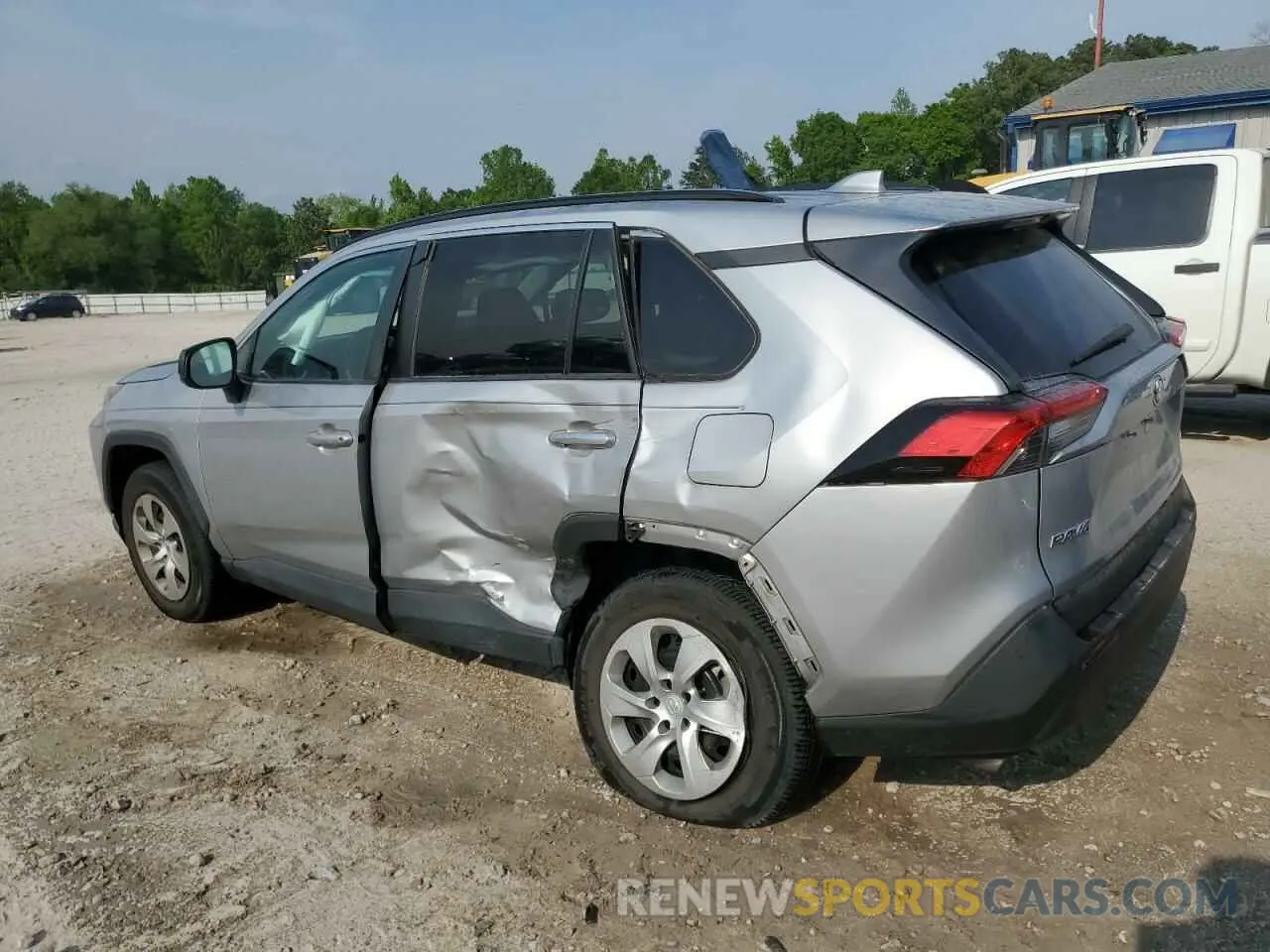 2 Photograph of a damaged car 2T3H1RFV8KW045838 TOYOTA RAV4 2019