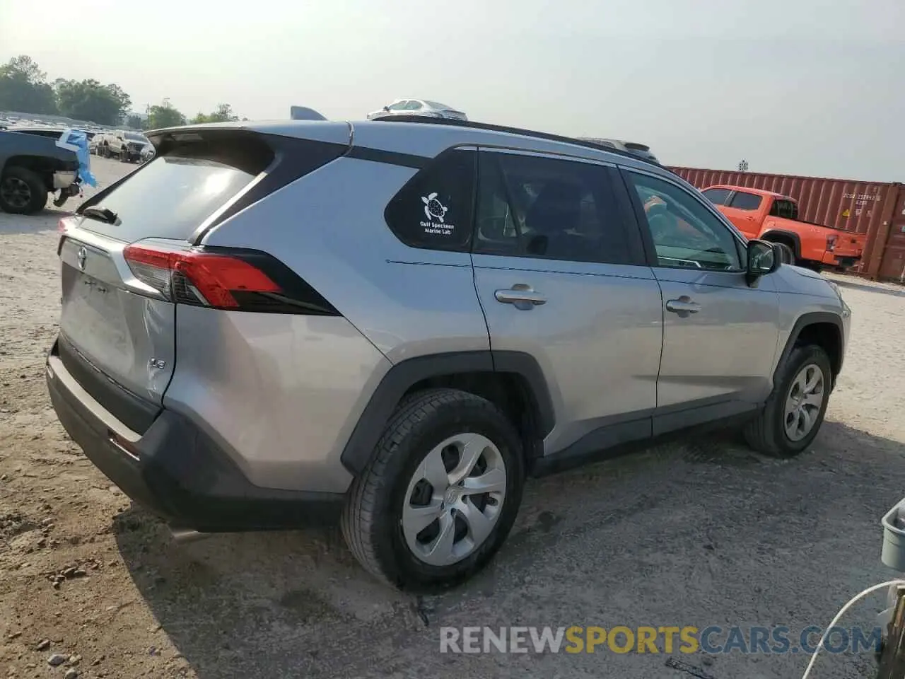 3 Photograph of a damaged car 2T3H1RFV8KW045838 TOYOTA RAV4 2019