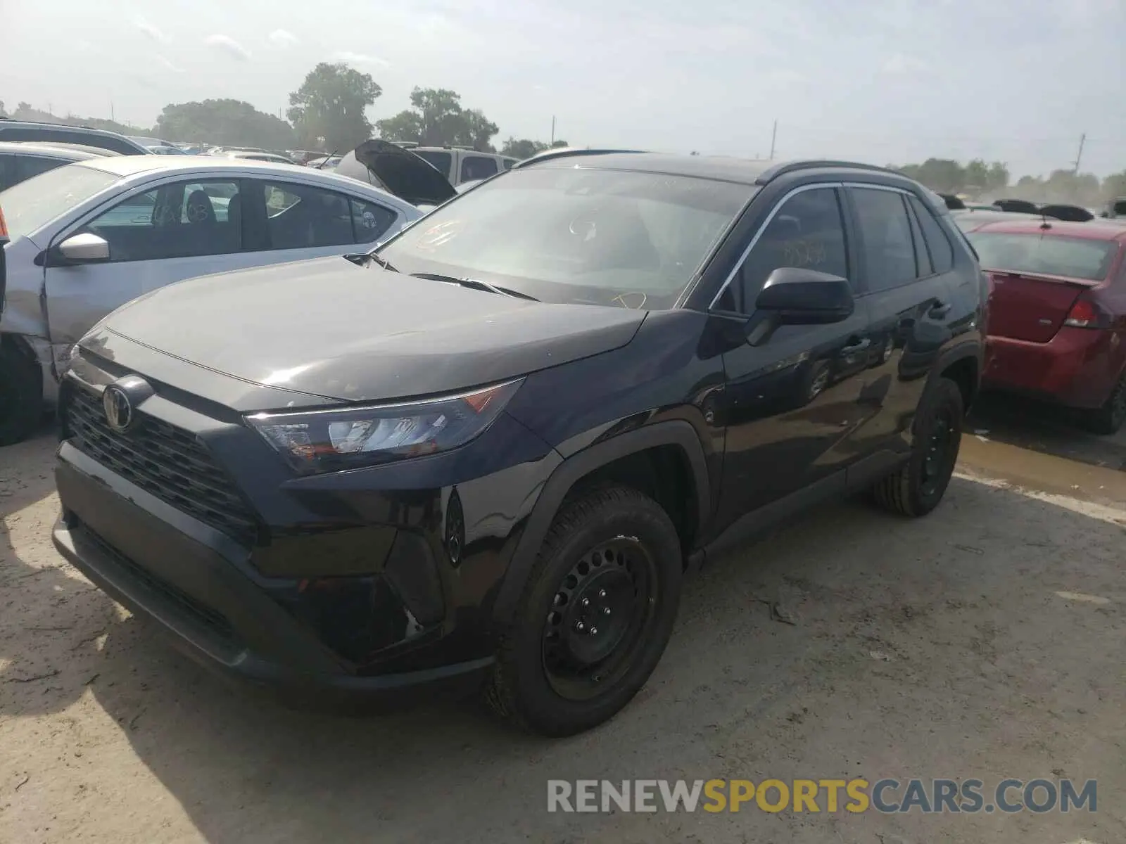 2 Photograph of a damaged car 2T3H1RFV8KW052837 TOYOTA RAV4 2019