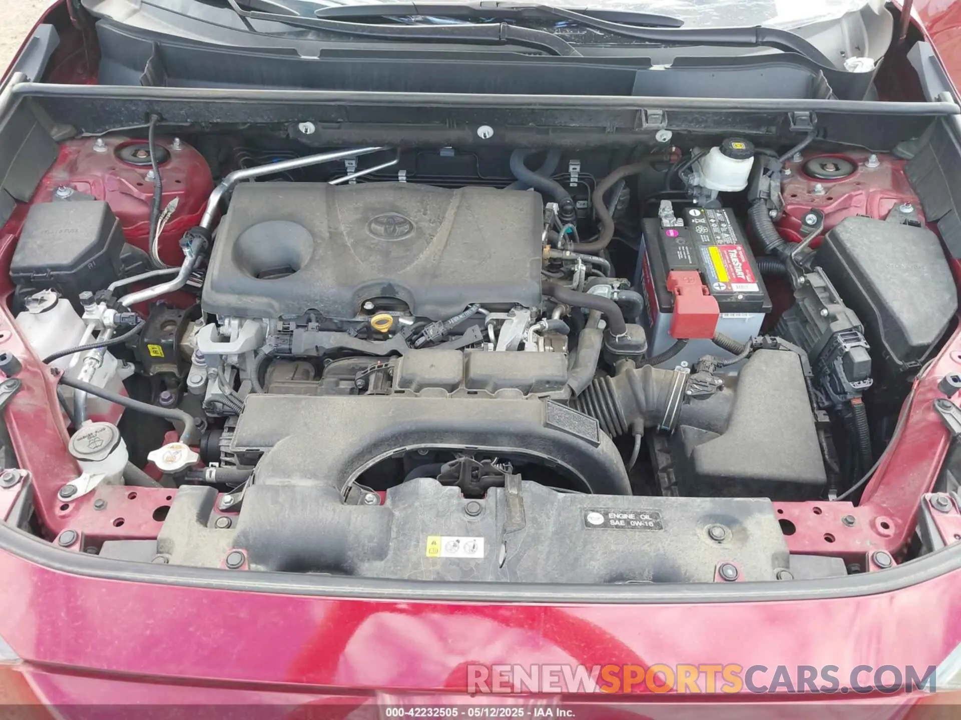 10 Photograph of a damaged car 2T3H1RFV8KW052918 TOYOTA RAV4 2019