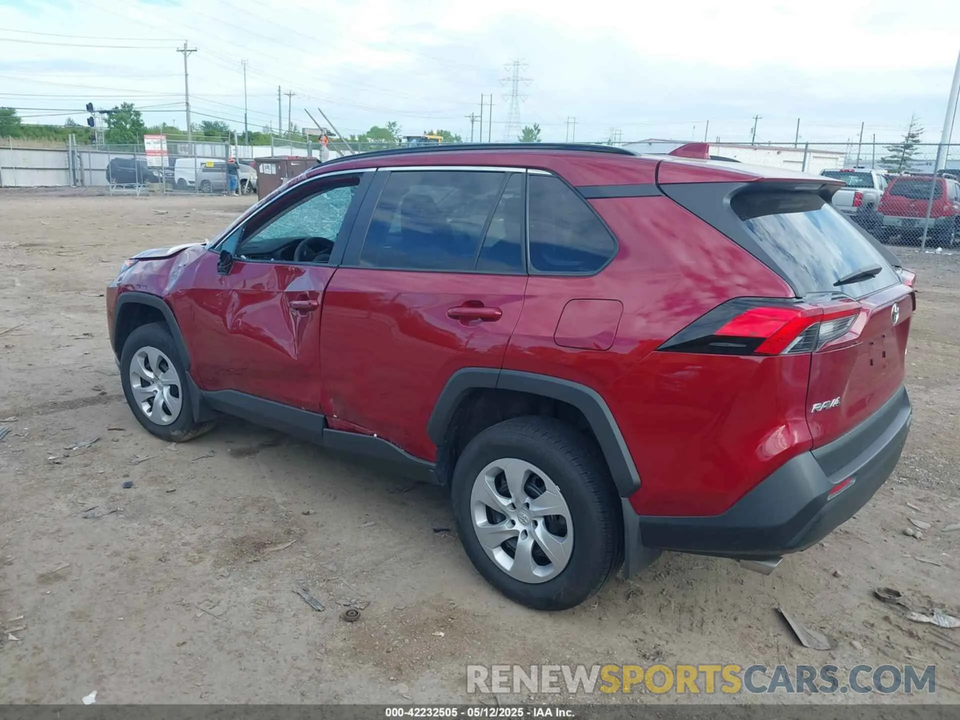 3 Photograph of a damaged car 2T3H1RFV8KW052918 TOYOTA RAV4 2019