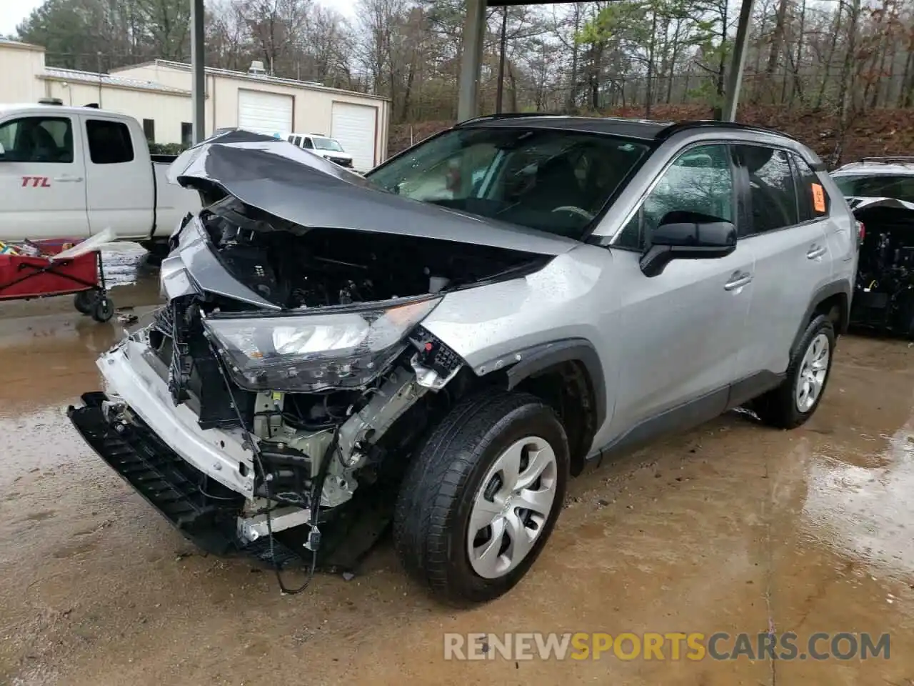 1 Photograph of a damaged car 2T3H1RFV8KW055186 TOYOTA RAV4 2019