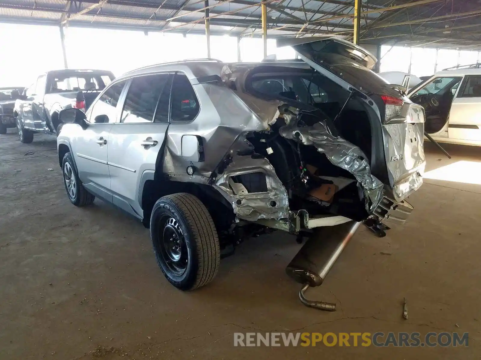 3 Photograph of a damaged car 2T3H1RFV9KC014762 TOYOTA RAV4 2019