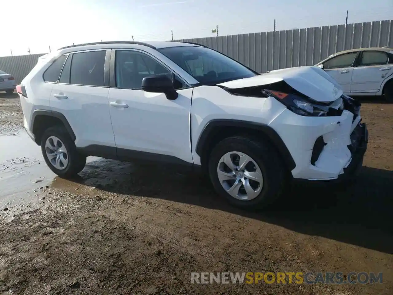 4 Photograph of a damaged car 2T3H1RFV9KC019993 TOYOTA RAV4 2019