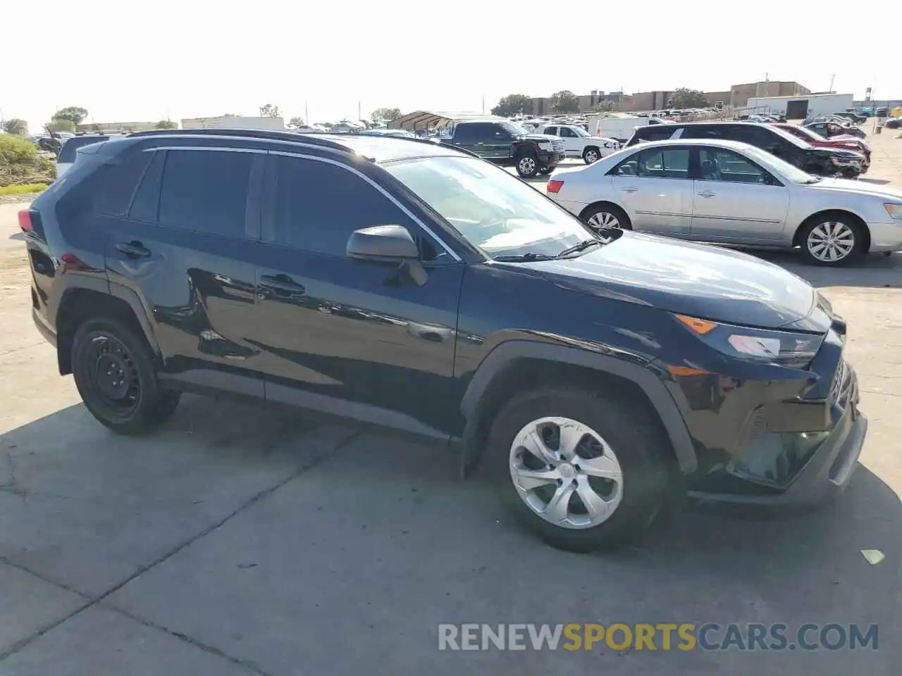 4 Photograph of a damaged car 2T3H1RFV9KC020397 TOYOTA RAV4 2019