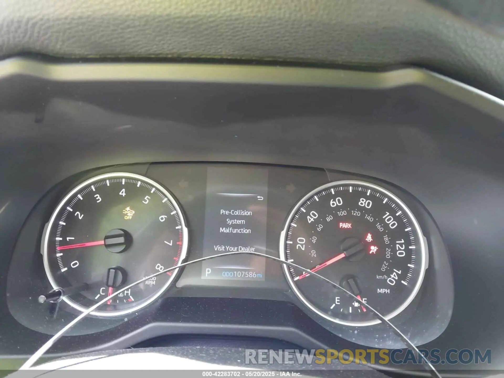 7 Photograph of a damaged car 2T3H1RFV9KC020674 TOYOTA RAV4 2019
