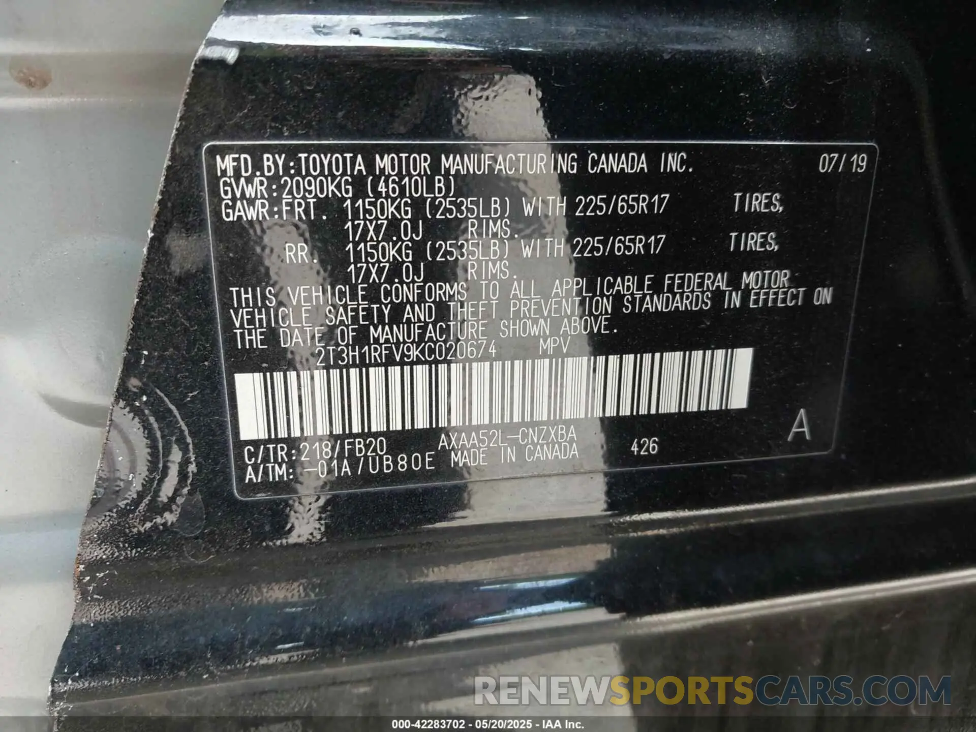 9 Photograph of a damaged car 2T3H1RFV9KC020674 TOYOTA RAV4 2019