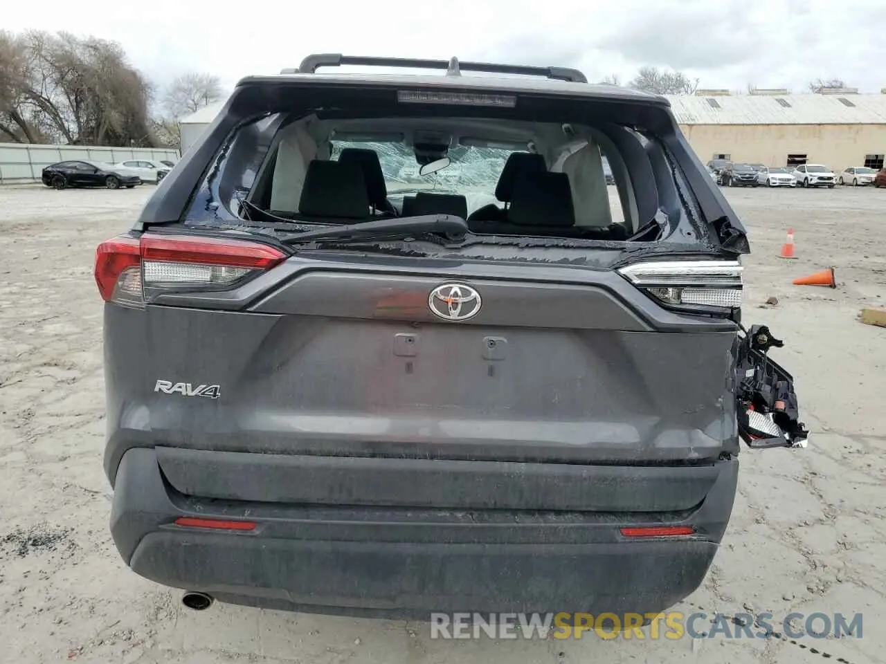 6 Photograph of a damaged car 2T3H1RFV9KC020707 TOYOTA RAV4 2019