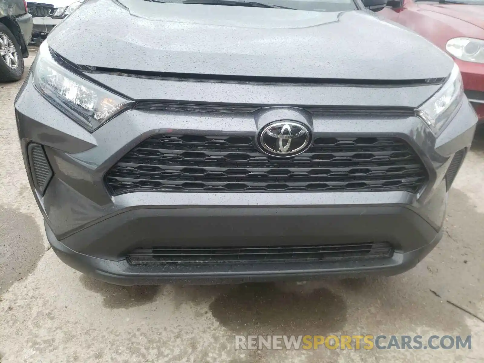 9 Photograph of a damaged car 2T3H1RFV9KC026586 TOYOTA RAV4 2019