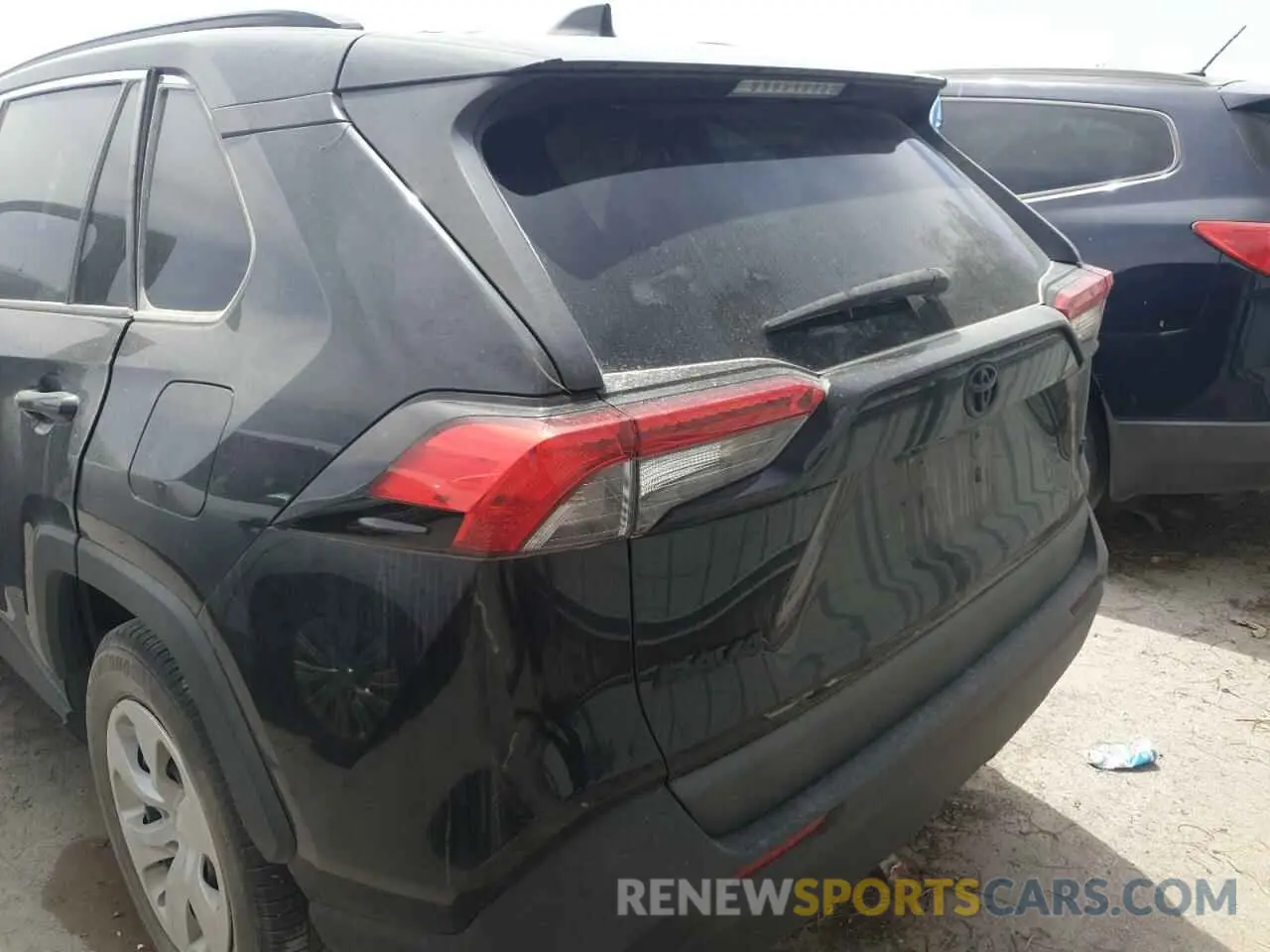 6 Photograph of a damaged car 2T3H1RFV9KC028175 TOYOTA RAV4 2019