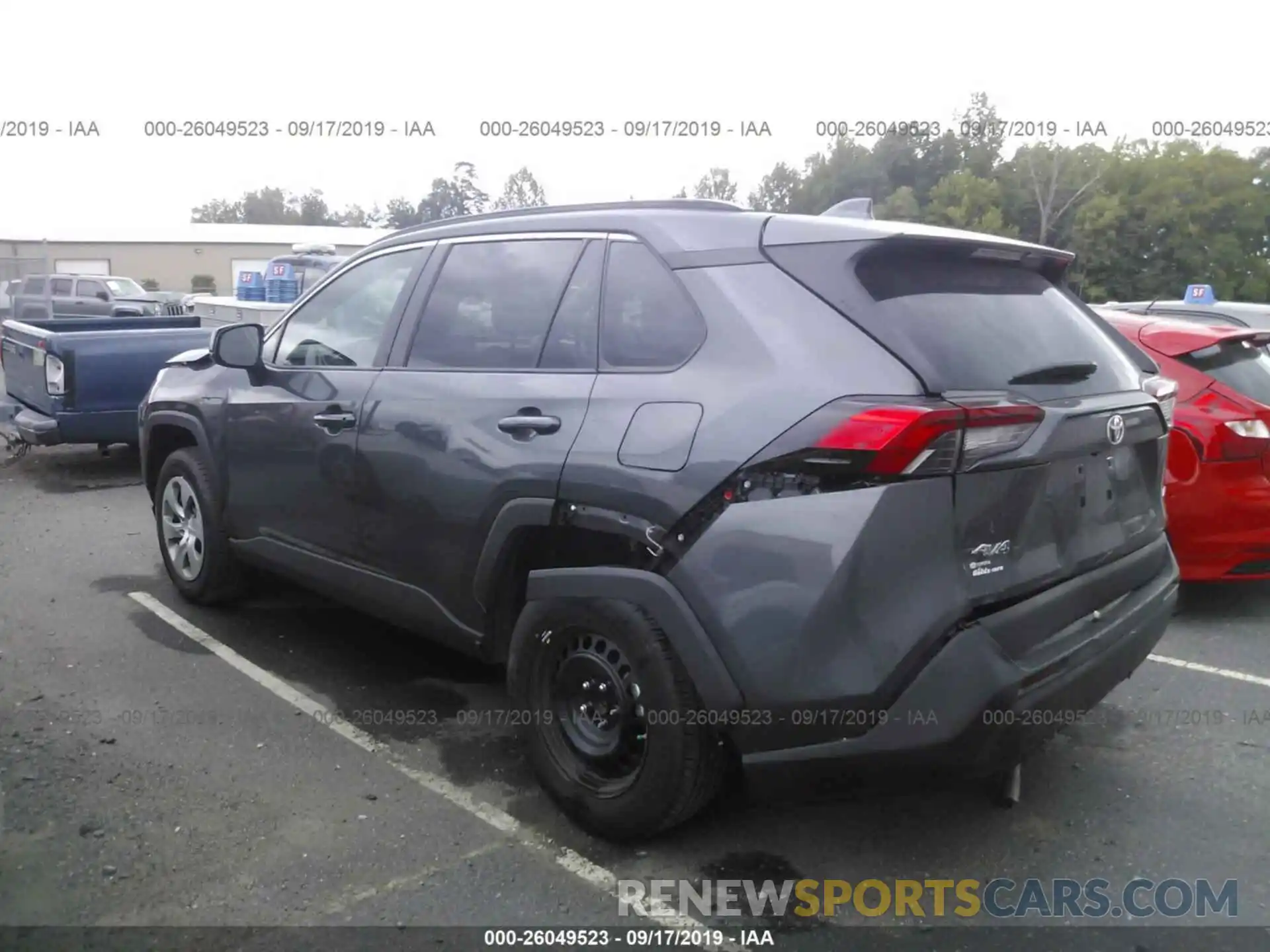 3 Photograph of a damaged car 2T3H1RFV9KW001802 TOYOTA RAV4 2019