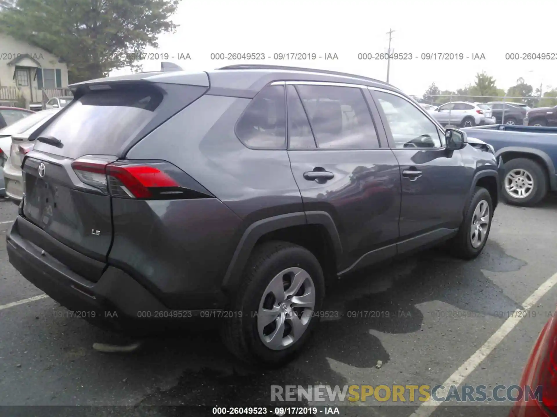 4 Photograph of a damaged car 2T3H1RFV9KW001802 TOYOTA RAV4 2019