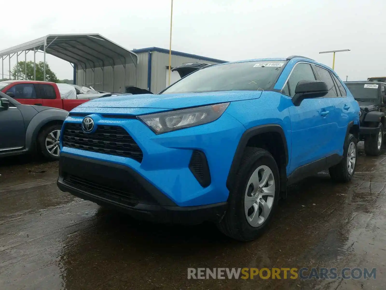 2 Photograph of a damaged car 2T3H1RFV9KW019006 TOYOTA RAV4 2019