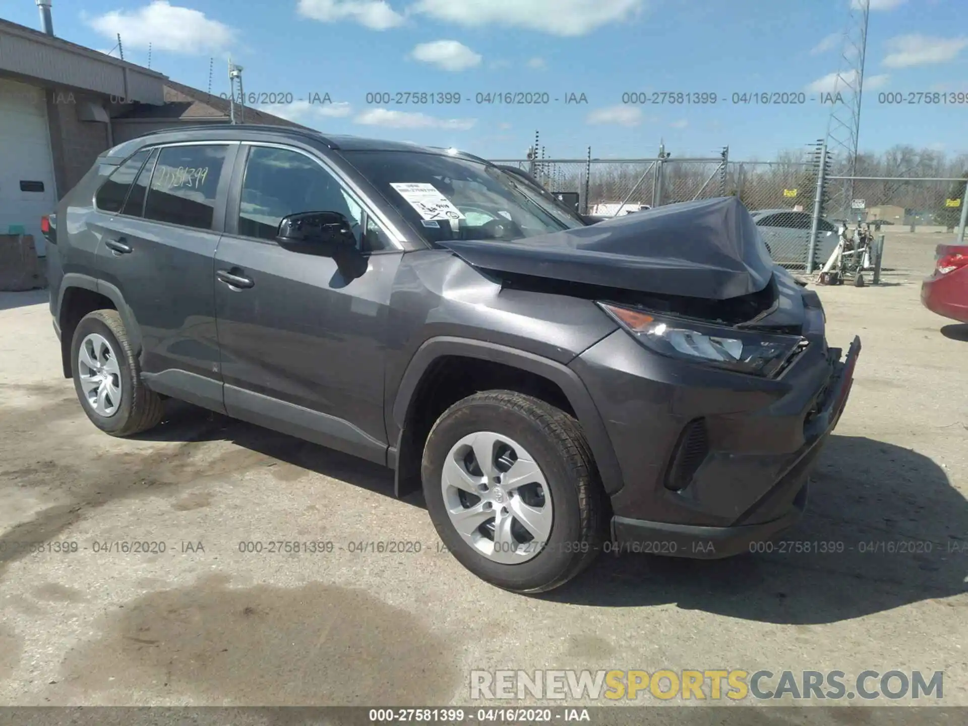 1 Photograph of a damaged car 2T3H1RFV9KW021936 TOYOTA RAV4 2019