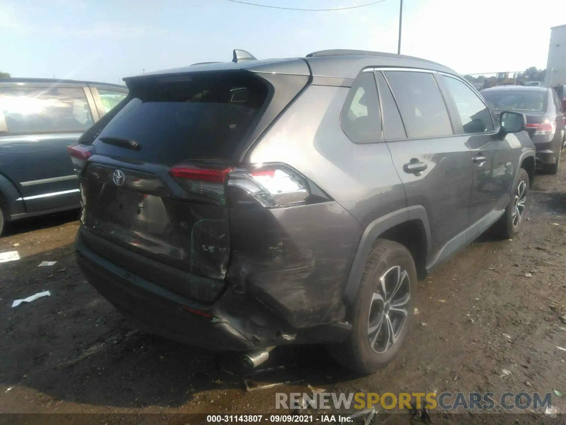 6 Photograph of a damaged car 2T3H1RFV9KW030880 TOYOTA RAV4 2019