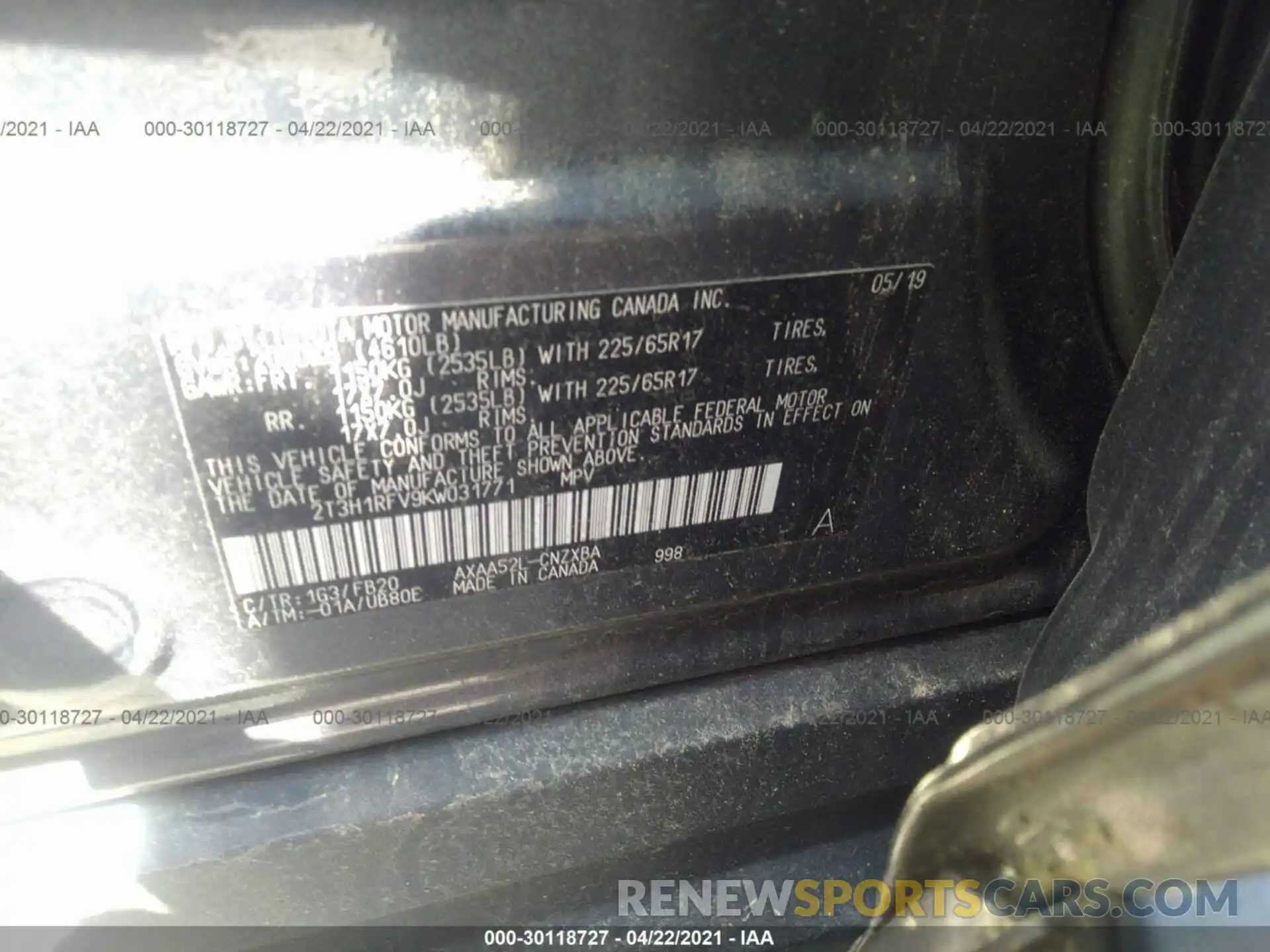 9 Photograph of a damaged car 2T3H1RFV9KW031771 TOYOTA RAV4 2019