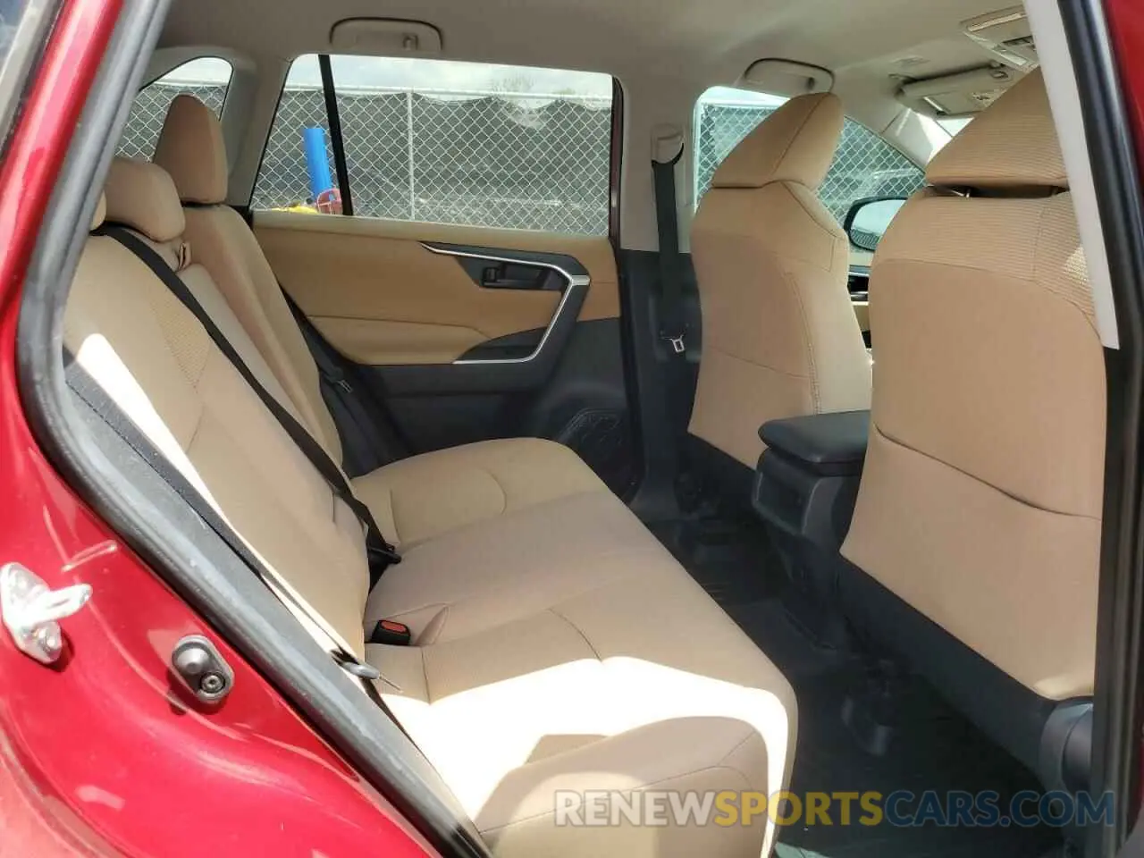 11 Photograph of a damaged car 2T3H1RFV9KW036503 TOYOTA RAV4 2019