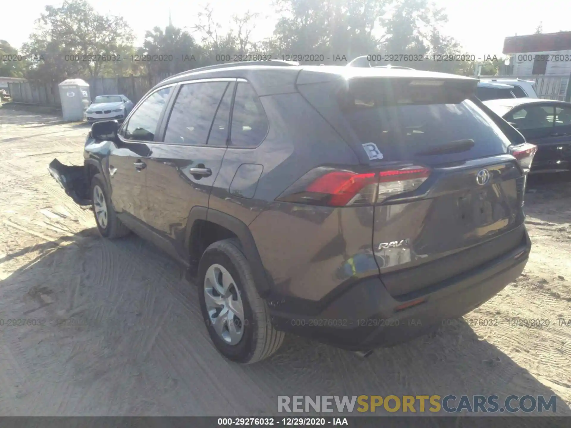 3 Photograph of a damaged car 2T3H1RFV9KW039479 TOYOTA RAV4 2019