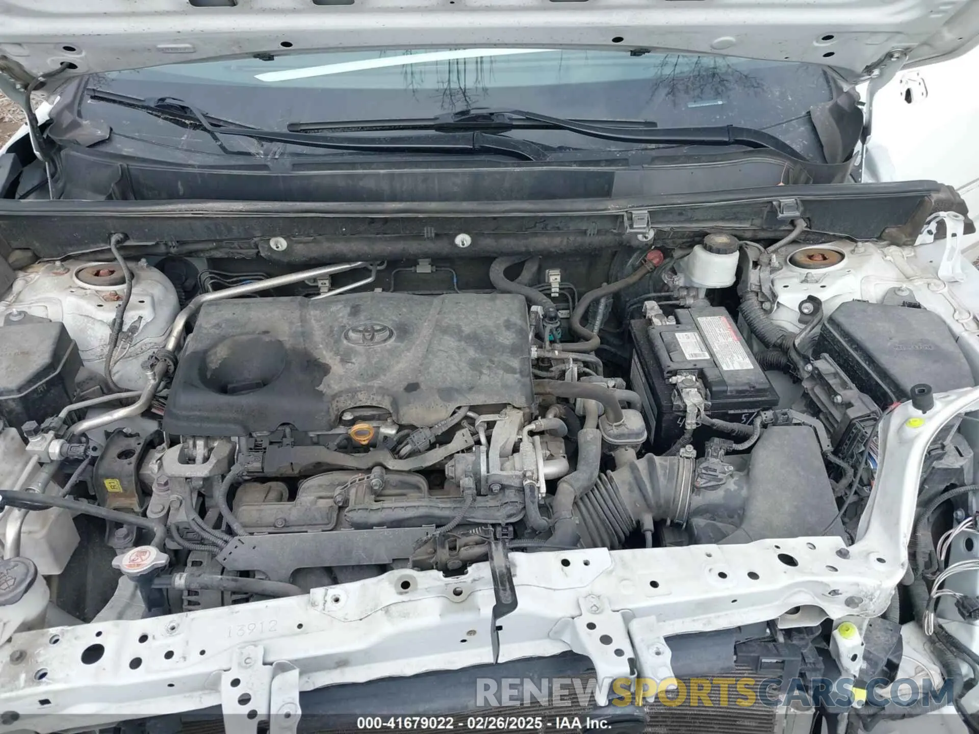 10 Photograph of a damaged car 2T3H1RFV9KW045248 TOYOTA RAV4 2019