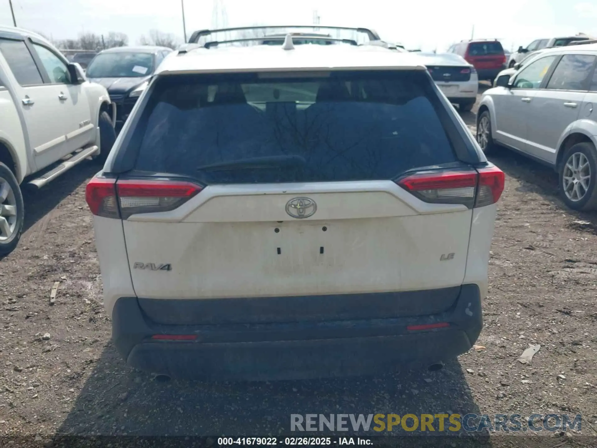 16 Photograph of a damaged car 2T3H1RFV9KW045248 TOYOTA RAV4 2019