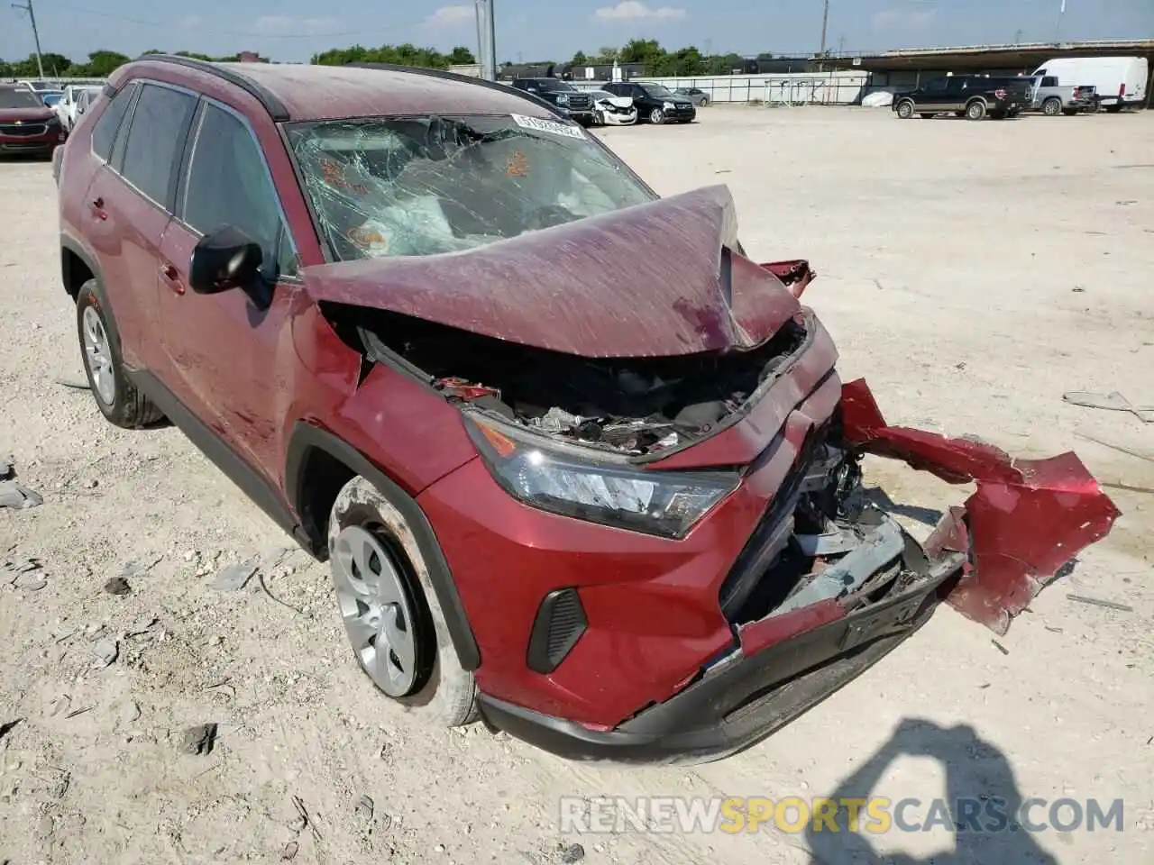 1 Photograph of a damaged car 2T3H1RFV9KW049154 TOYOTA RAV4 2019