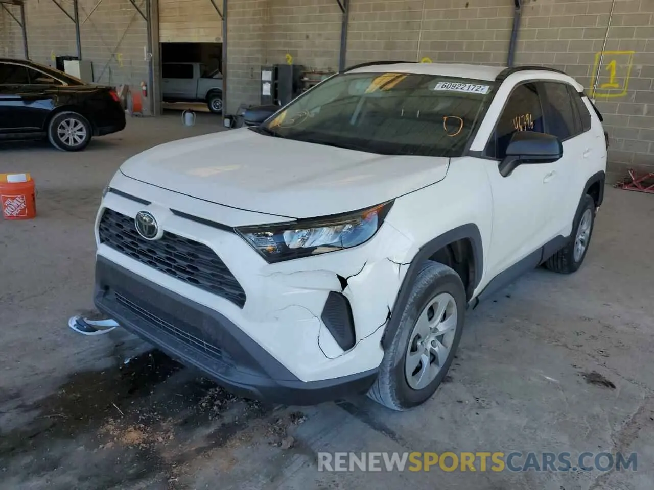 2 Photograph of a damaged car 2T3H1RFV9KW050403 TOYOTA RAV4 2019