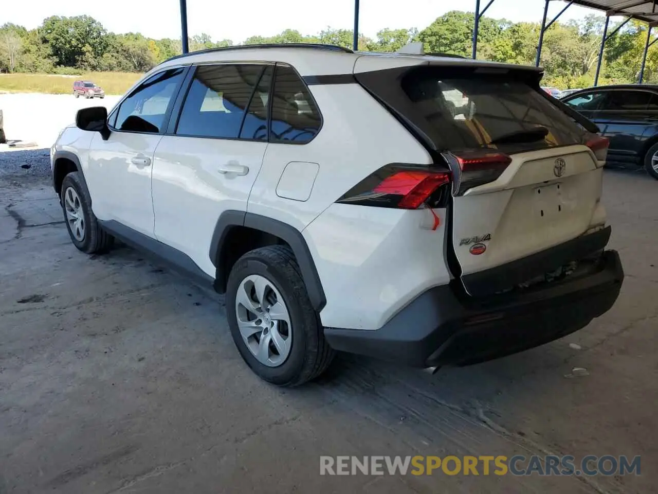 3 Photograph of a damaged car 2T3H1RFV9KW050403 TOYOTA RAV4 2019