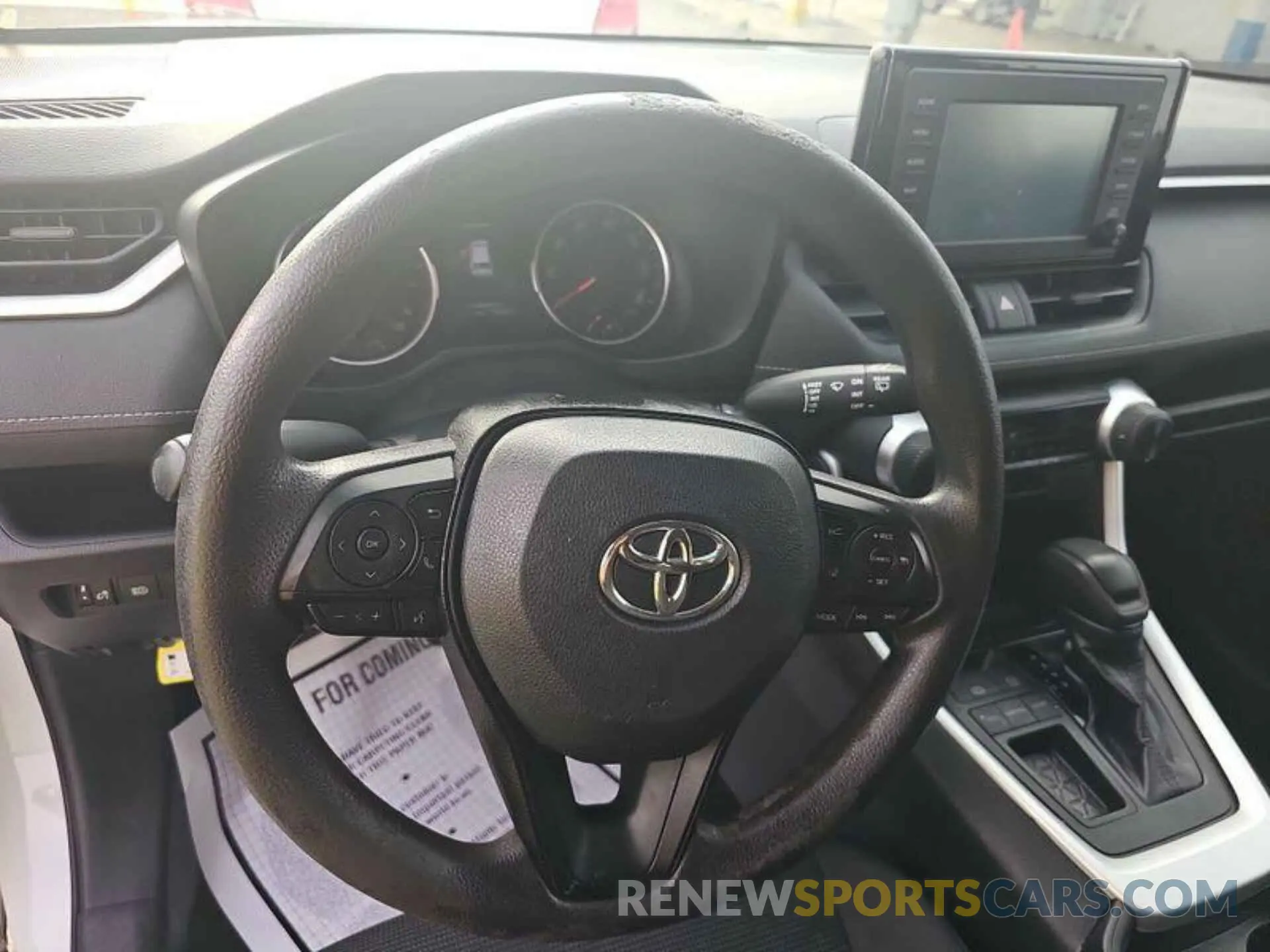 19 Photograph of a damaged car 2T3H1RFV9KW052572 TOYOTA RAV4 2019