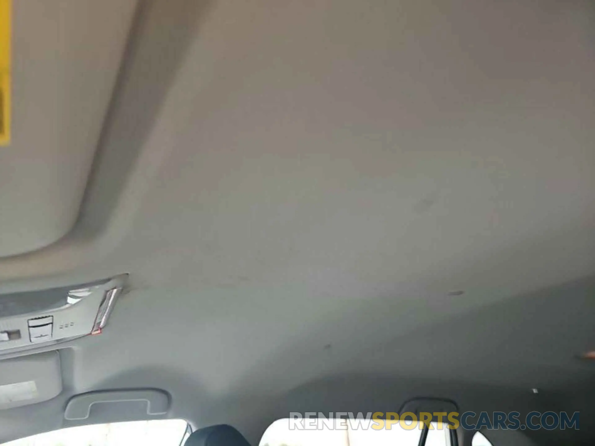 20 Photograph of a damaged car 2T3H1RFV9KW052572 TOYOTA RAV4 2019