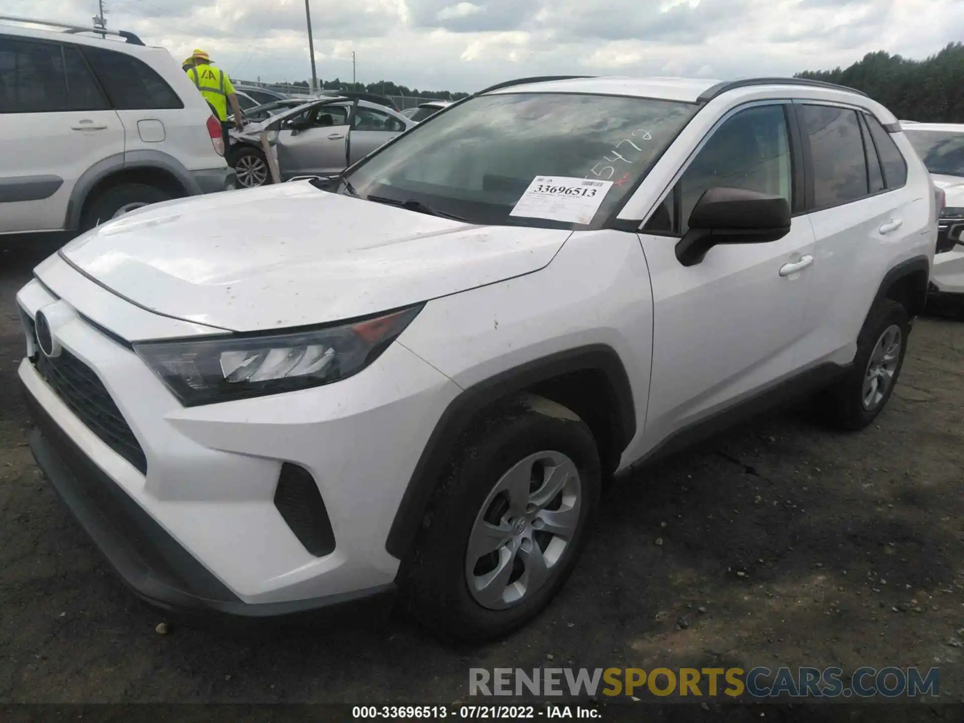 2 Photograph of a damaged car 2T3H1RFV9KW055472 TOYOTA RAV4 2019