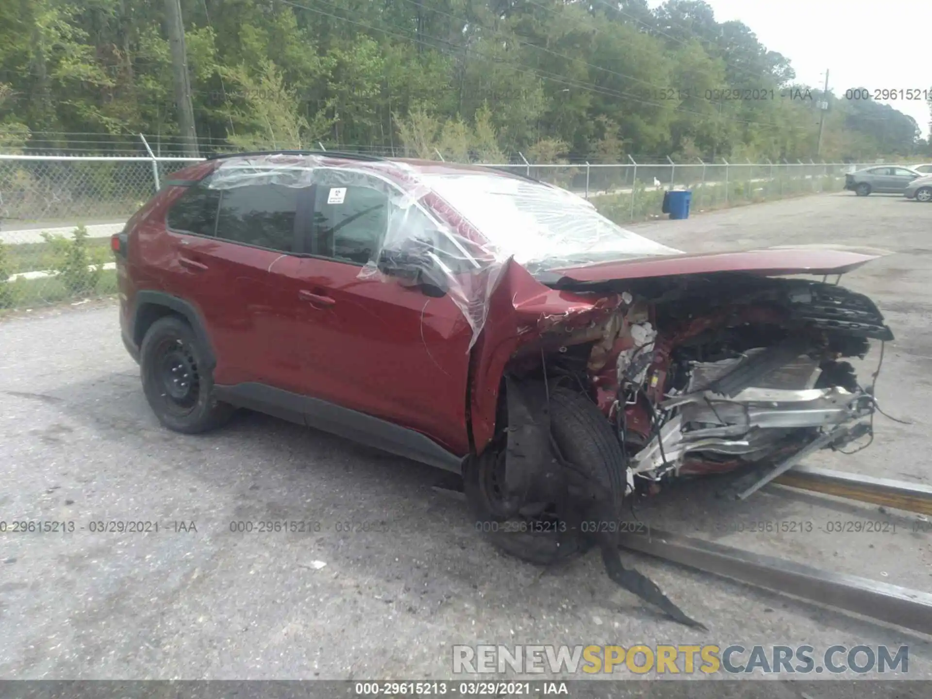 1 Photograph of a damaged car 2T3H1RFVXKC006623 TOYOTA RAV4 2019