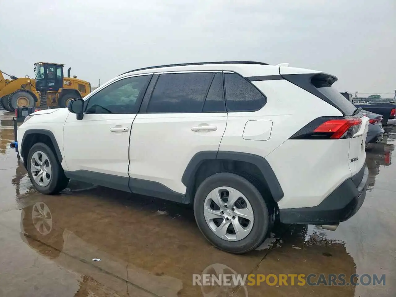 2 Photograph of a damaged car 2T3H1RFVXKC020456 TOYOTA RAV4 2019