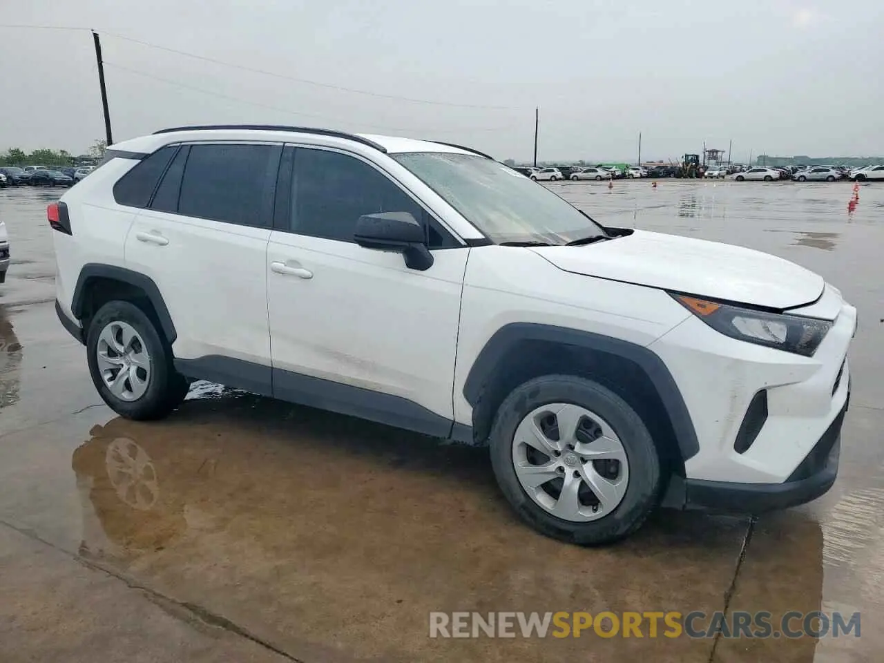 4 Photograph of a damaged car 2T3H1RFVXKC020456 TOYOTA RAV4 2019