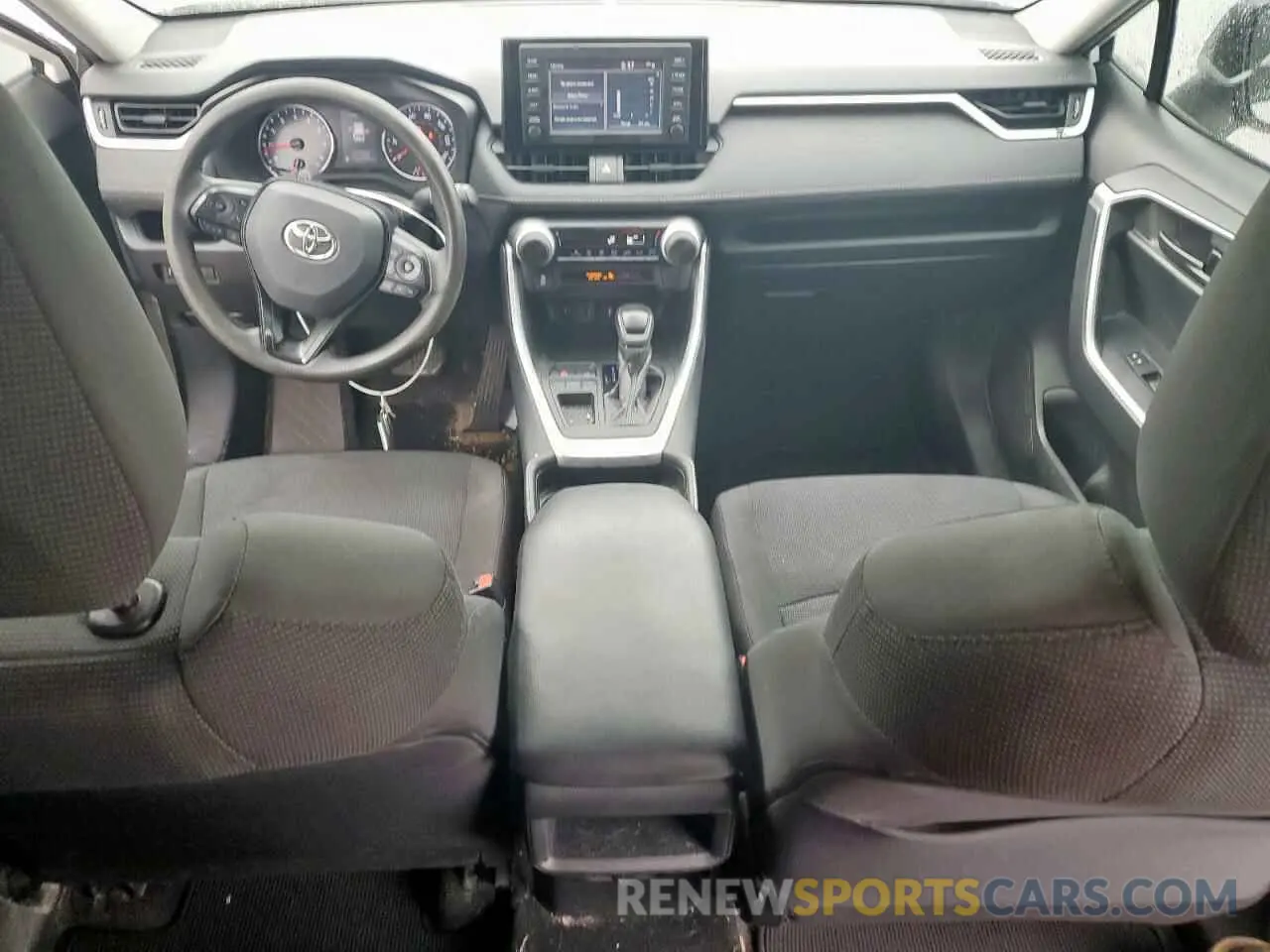 8 Photograph of a damaged car 2T3H1RFVXKC020456 TOYOTA RAV4 2019