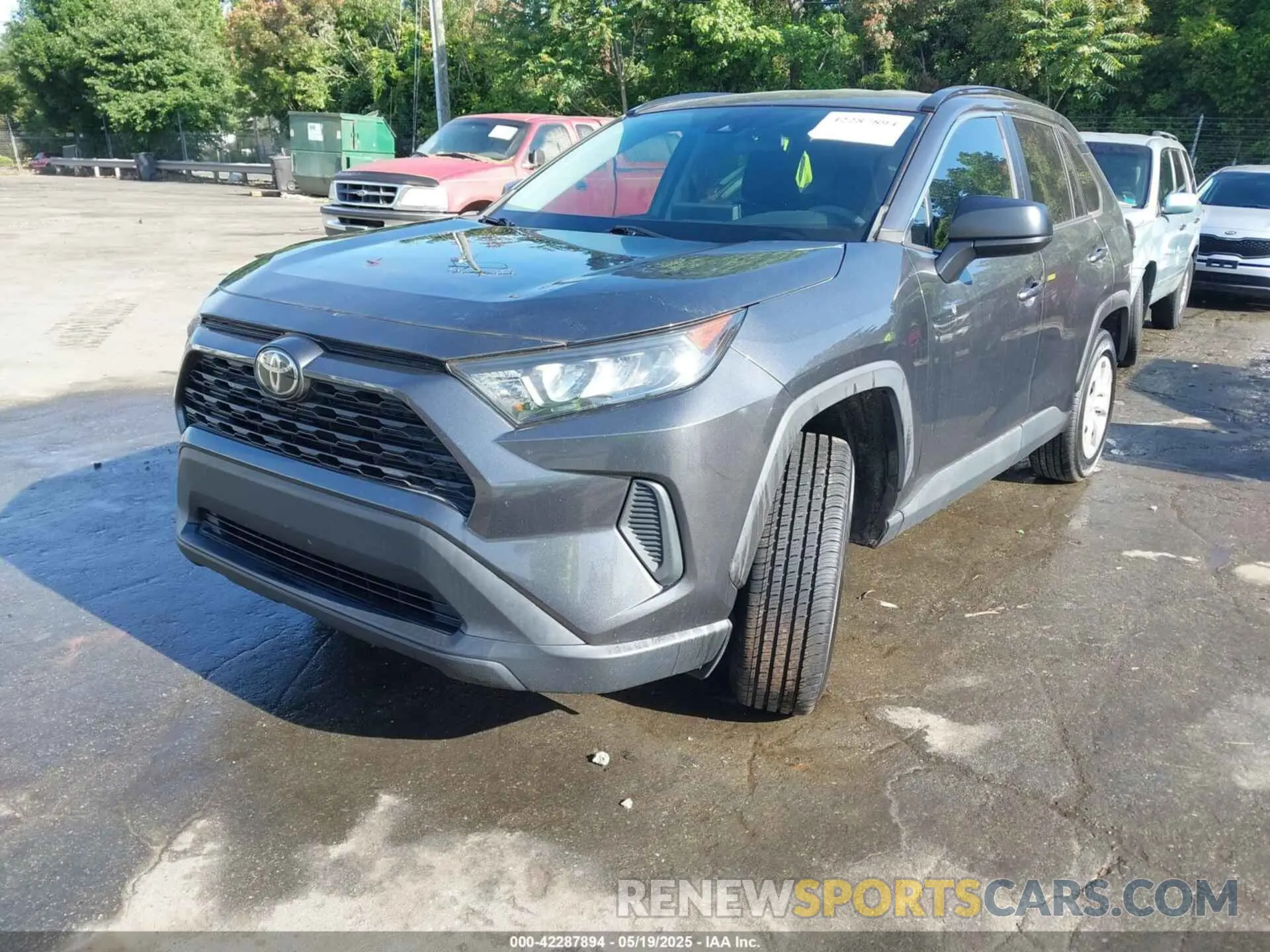 2 Photograph of a damaged car 2T3H1RFVXKC027598 TOYOTA RAV4 2019