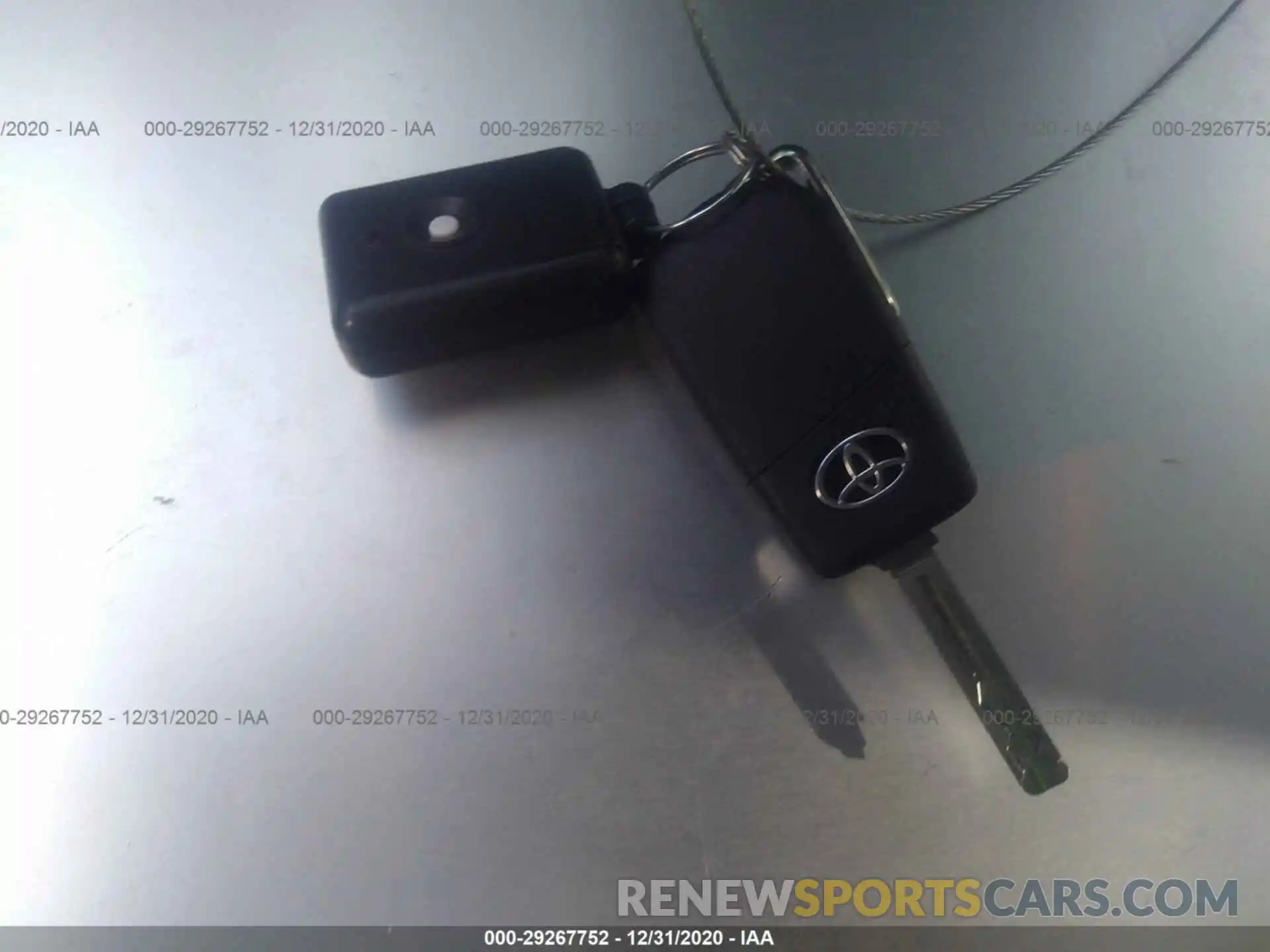 11 Photograph of a damaged car 2T3H1RFVXKC030274 TOYOTA RAV4 2019