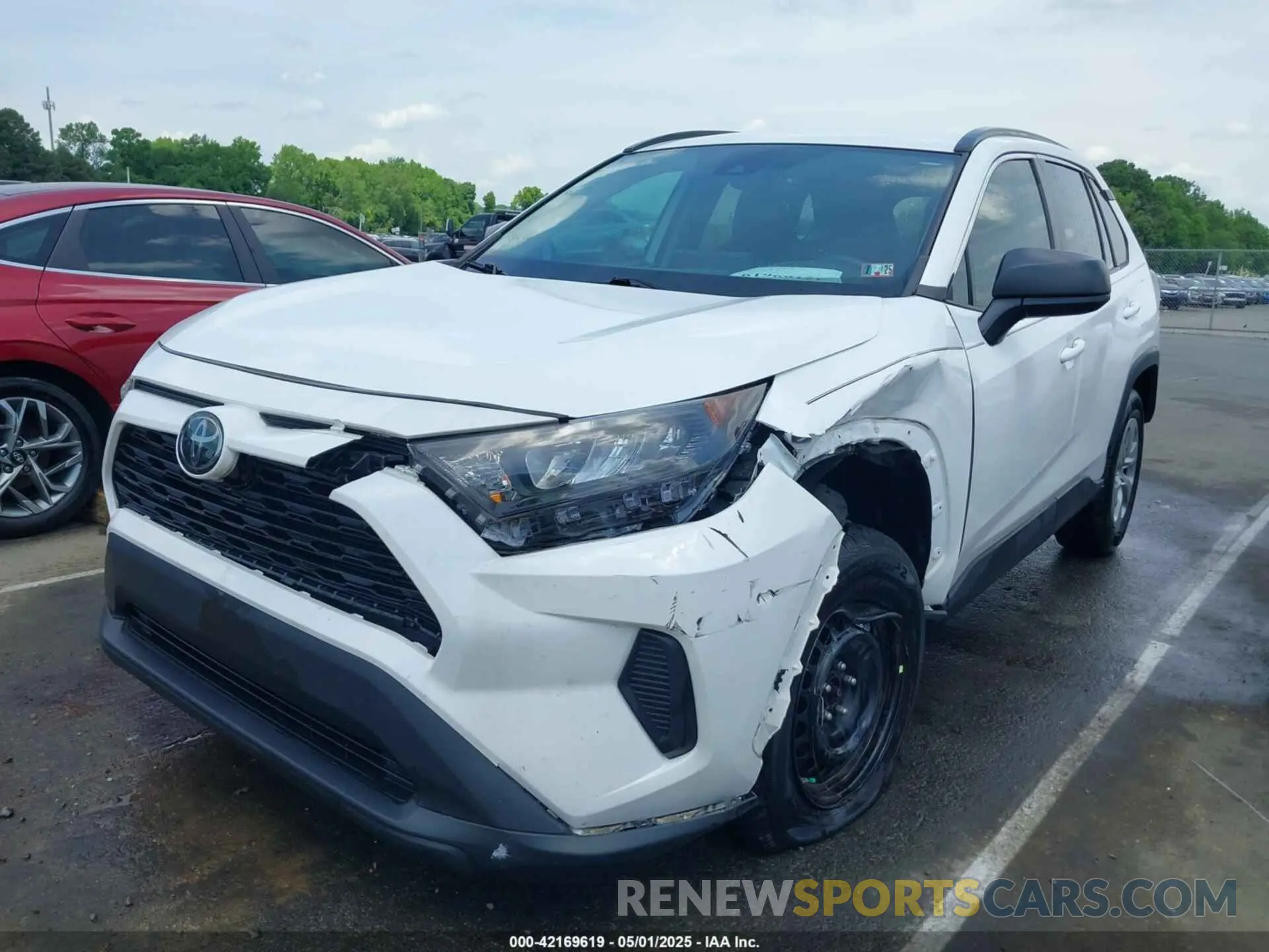 6 Photograph of a damaged car 2T3H1RFVXKW006958 TOYOTA RAV4 2019