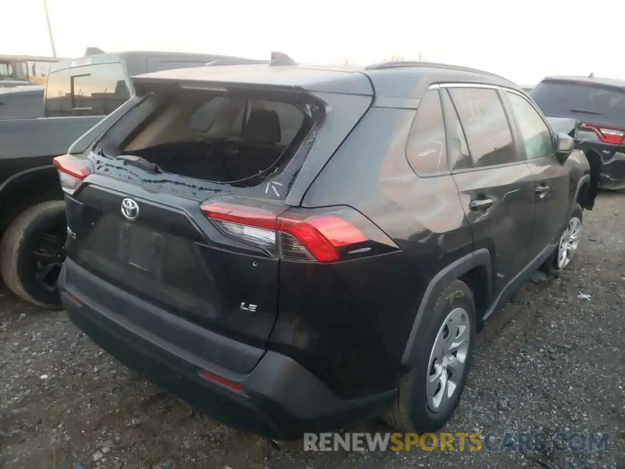 3 Photograph of a damaged car 2T3H1RFVXKW013201 TOYOTA RAV4 2019