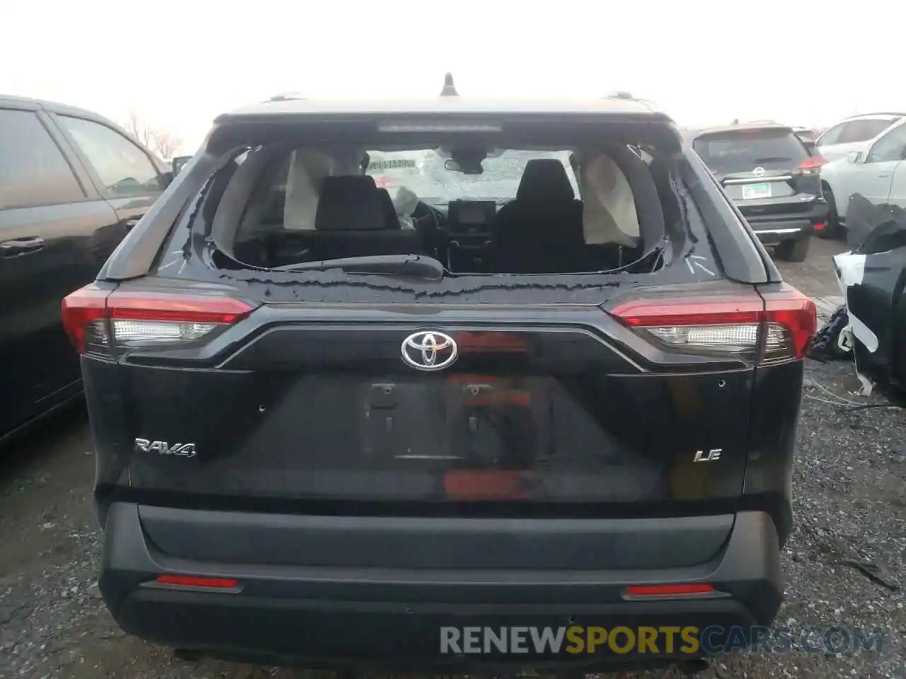 6 Photograph of a damaged car 2T3H1RFVXKW013201 TOYOTA RAV4 2019