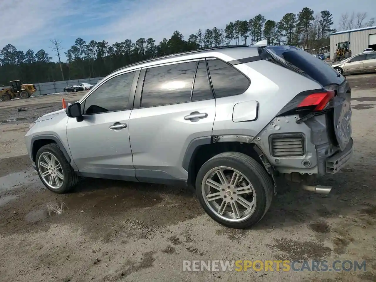 2 Photograph of a damaged car 2T3H1RFVXKW016549 TOYOTA RAV4 2019