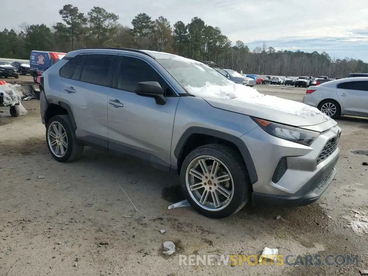 4 Photograph of a damaged car 2T3H1RFVXKW016549 TOYOTA RAV4 2019